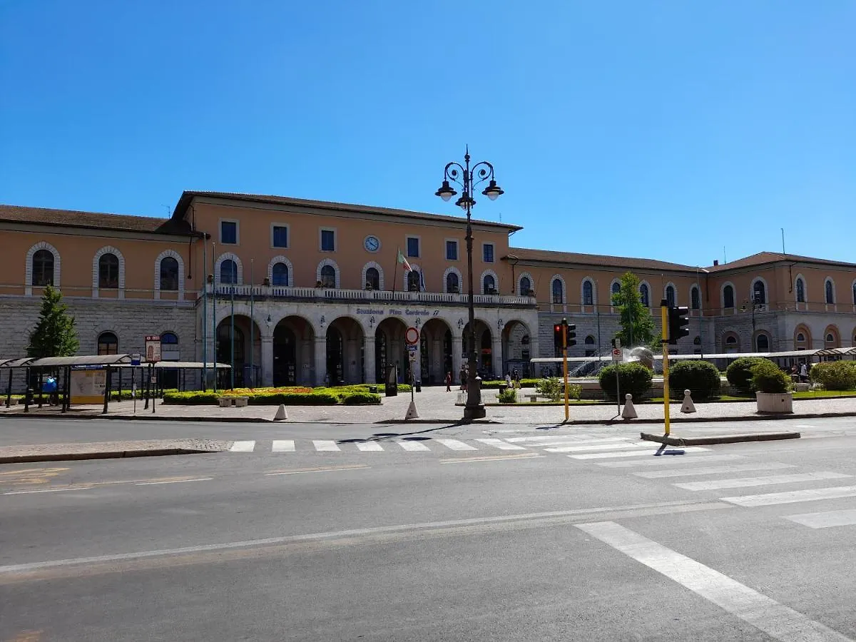 Pisa Train Station Hostel İtalya
